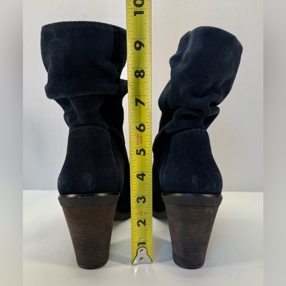 Vince Camuto Midnight Blue Suede Heeled slouch Boots 8.5, rubber sole - Picture 10 of 16